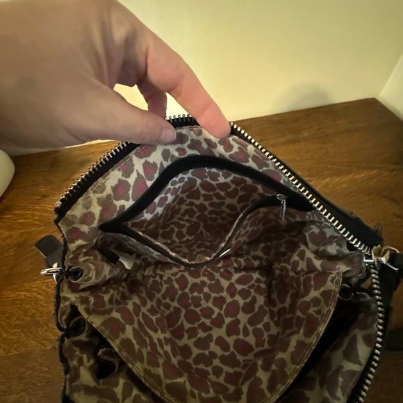 Black Vegan Leather Guess Purse - Picture 6 of 12